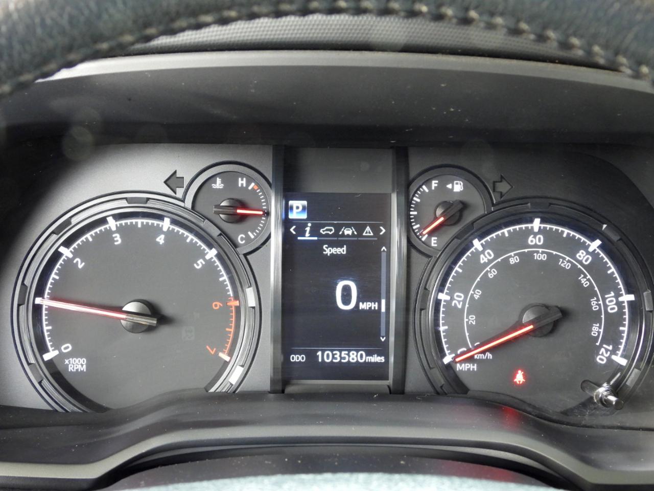 Toyota 4Runner SR5 4WD 2020