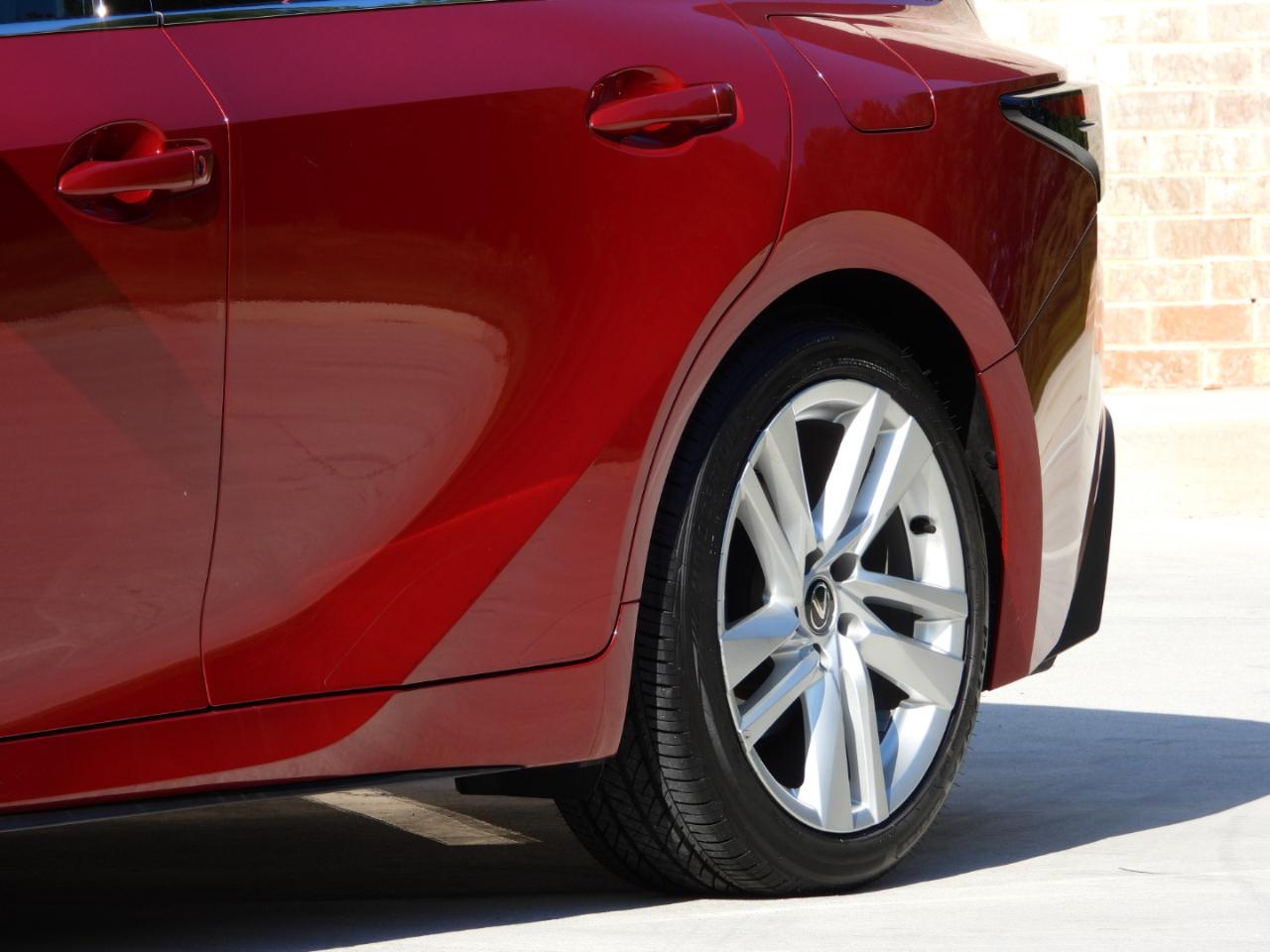 Lexus IS 300 RWD 2023