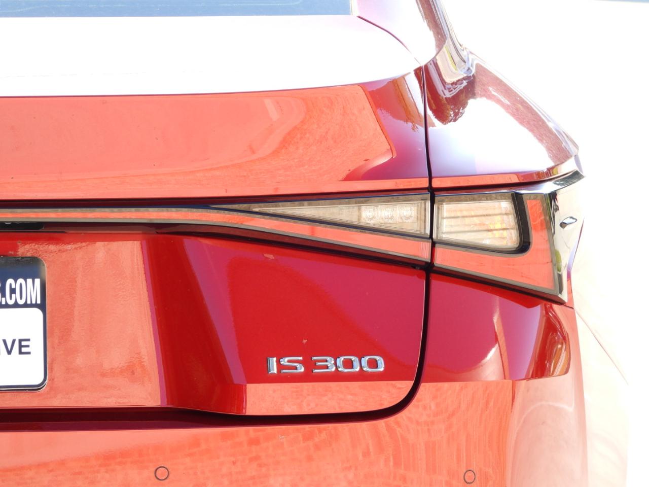 Lexus IS 300 RWD 2023
