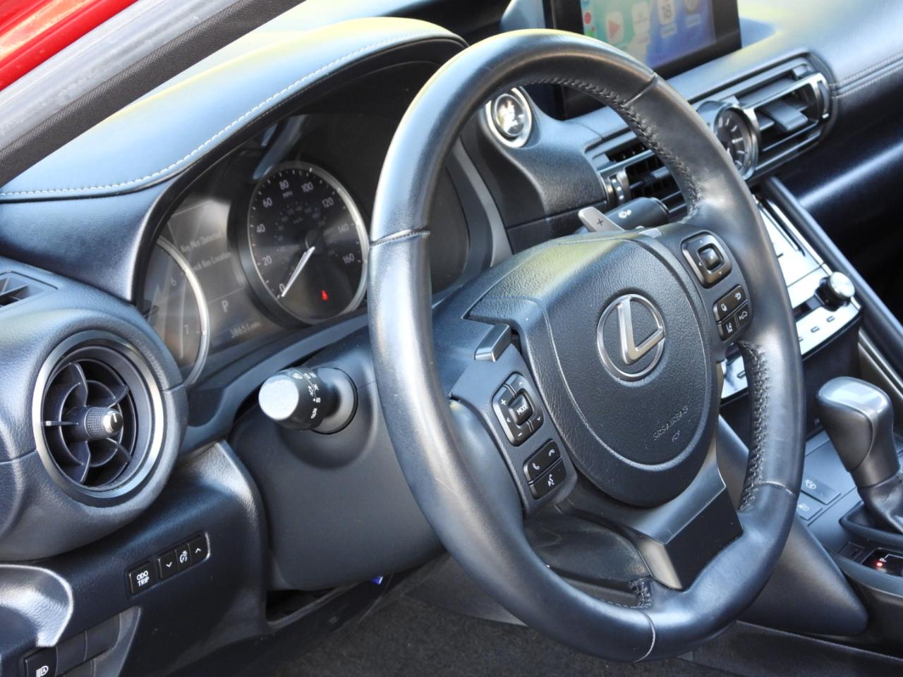 Lexus IS 300 RWD 2023