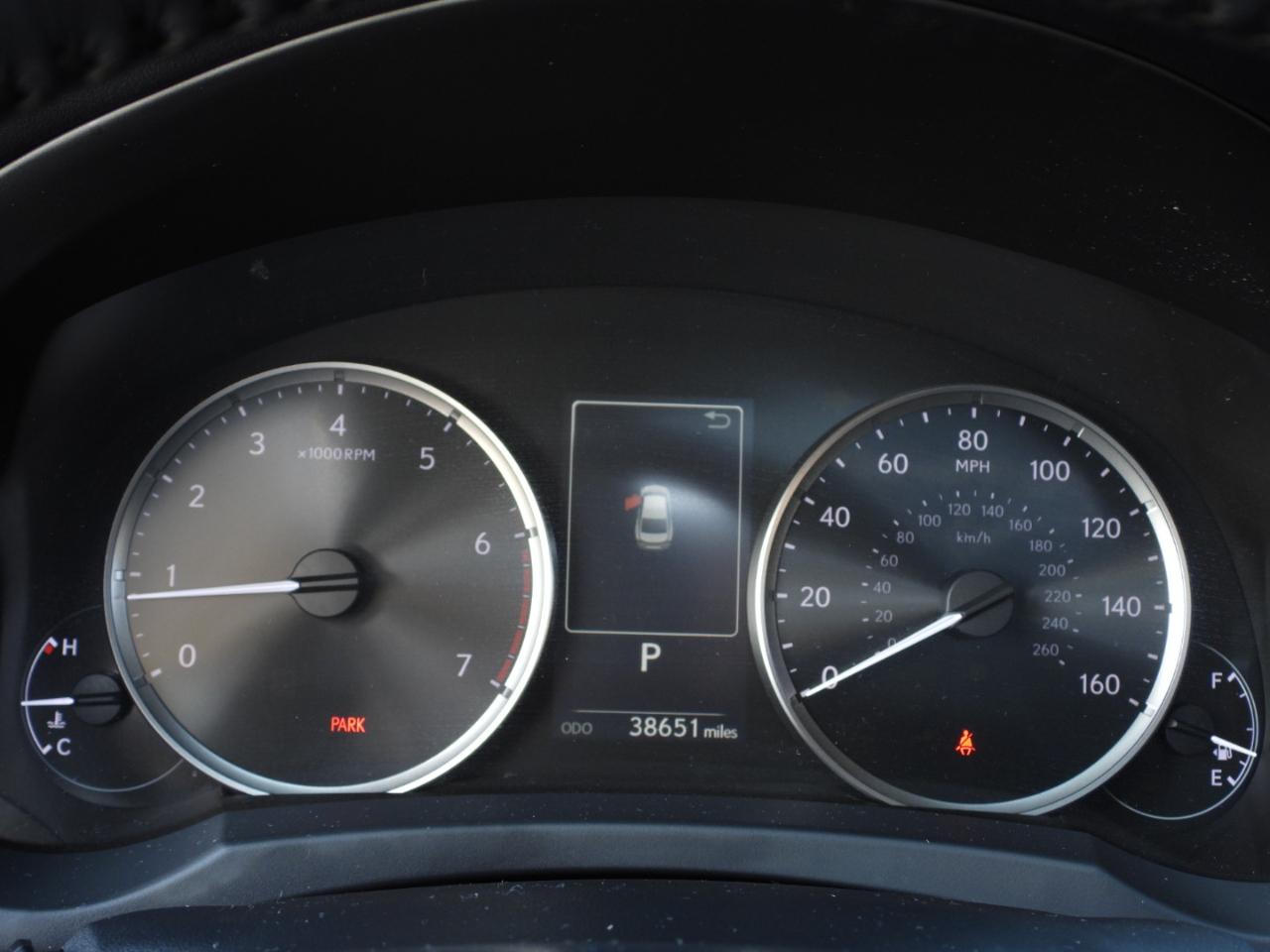 Lexus IS 300 RWD 2023