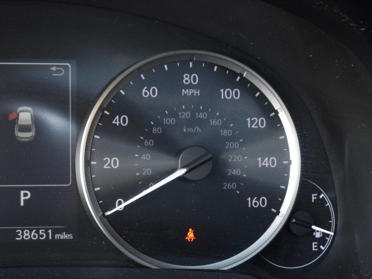 Lexus IS 300 RWD 2023