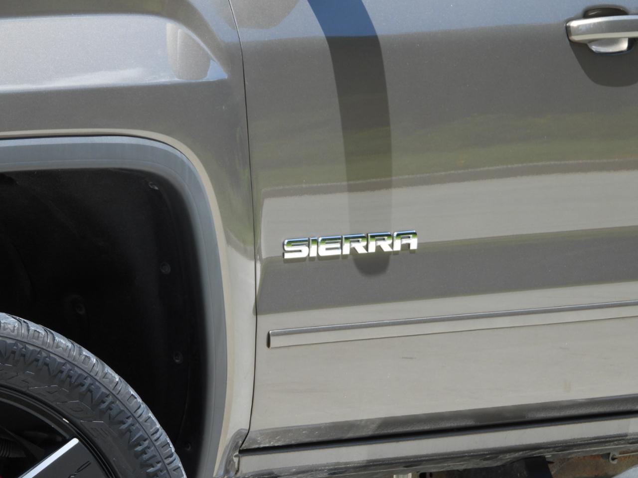 GMC Sierra 1500 SLE Crew Cab Long Box 2WD 2015