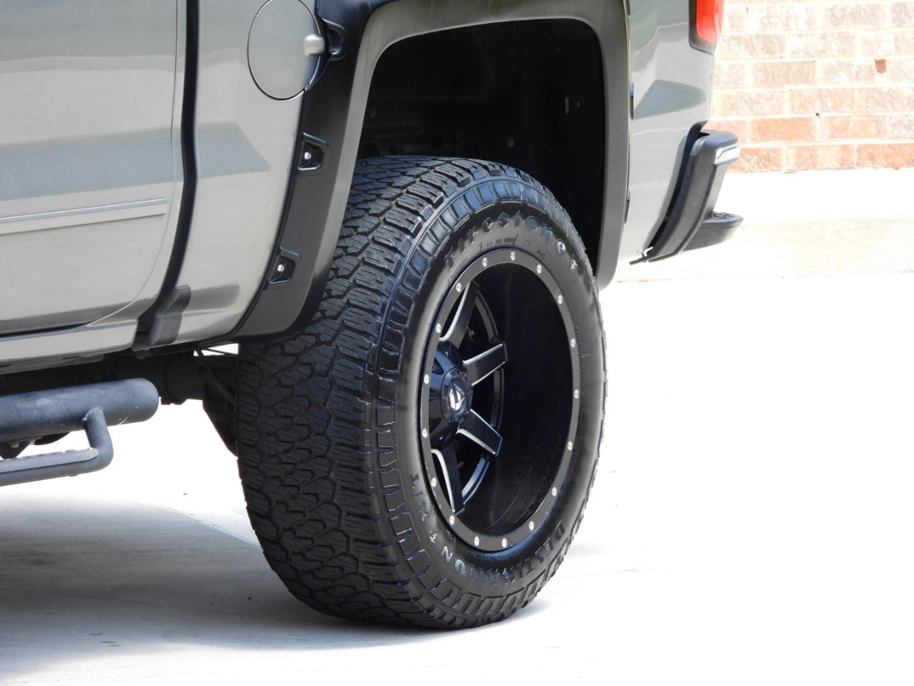 Chevrolet Silverado 1500 LT Crew Cab 2WD 2017