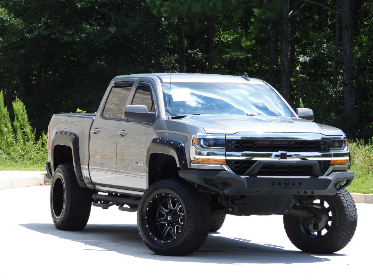 Chevrolet Silverado 1500 LT Crew Cab 2WD 2017