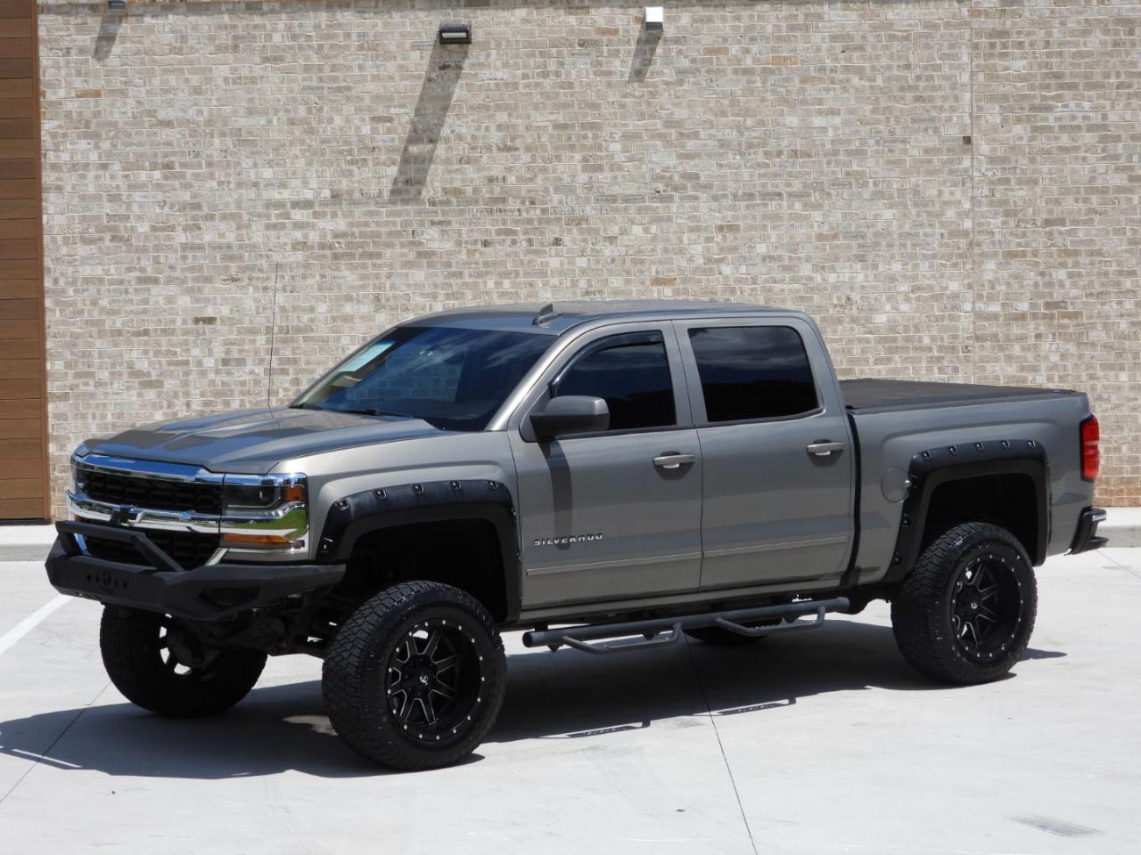 Chevrolet Silverado 1500 LT Crew Cab 2WD 2017