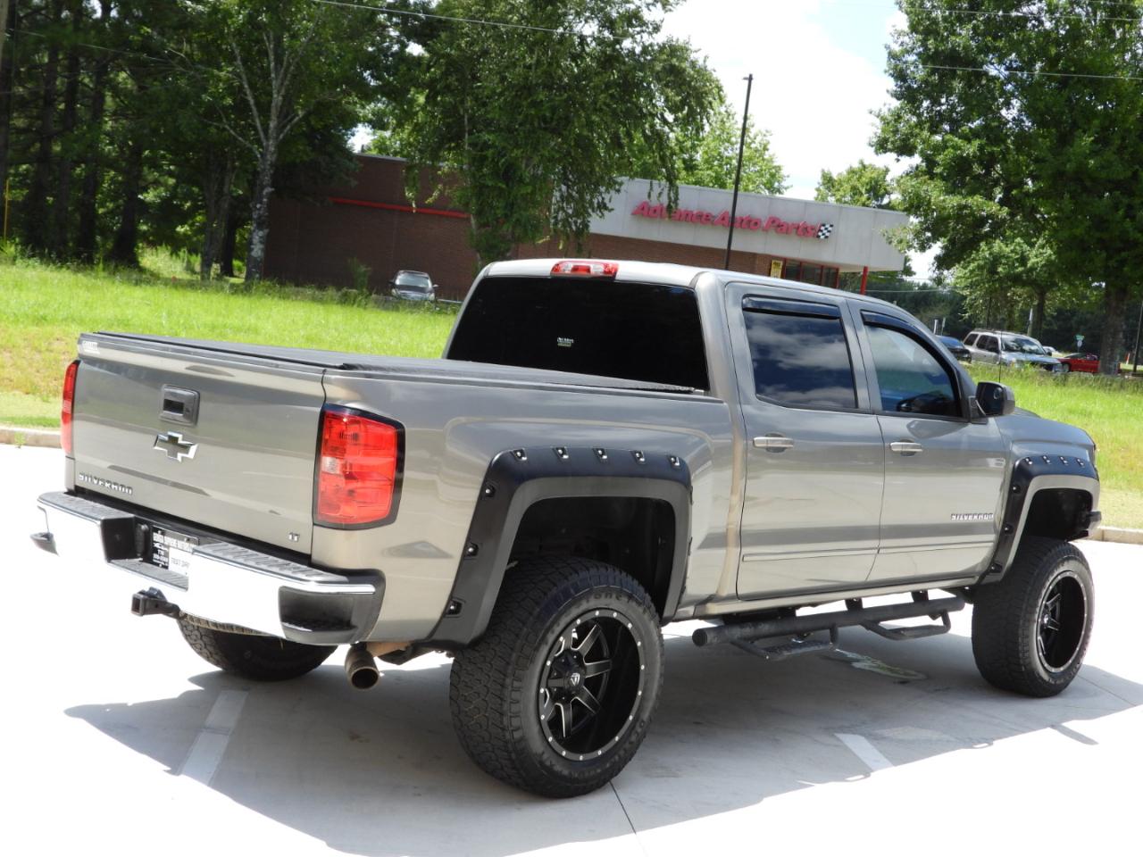 Chevrolet Silverado 1500 LT Crew Cab 2WD 2017