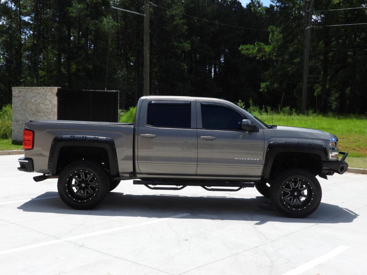 Chevrolet Silverado 1500 LT Crew Cab 2WD 2017