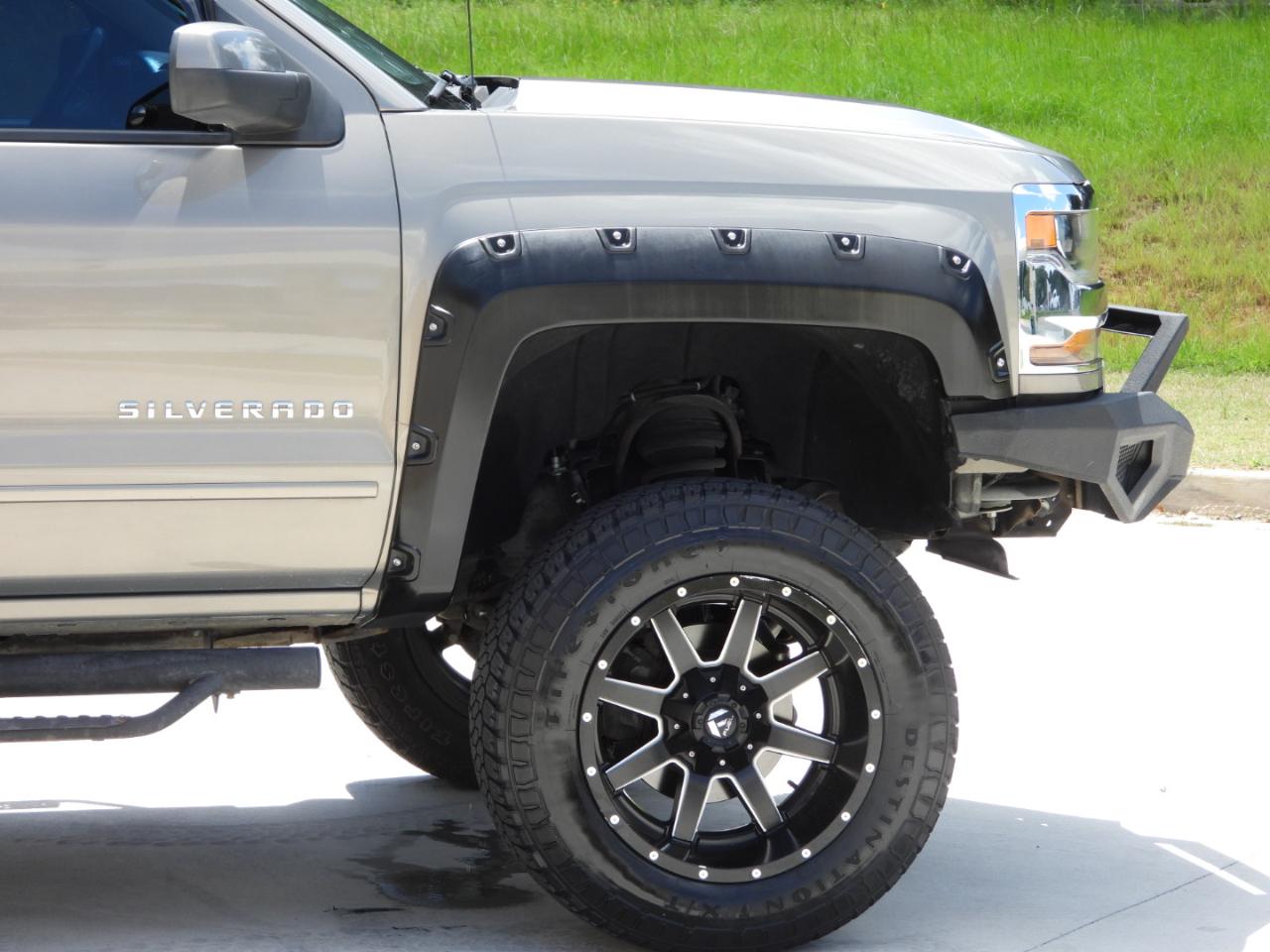 Chevrolet Silverado 1500 LT Crew Cab 2WD 2017