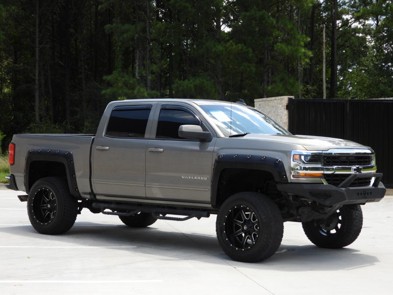 Chevrolet Silverado 1500 LT Crew Cab 2WD 2017
