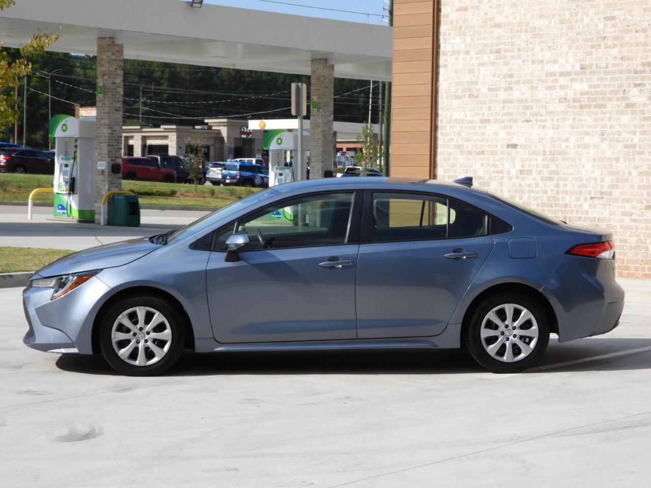 Toyota Corolla LE 2022