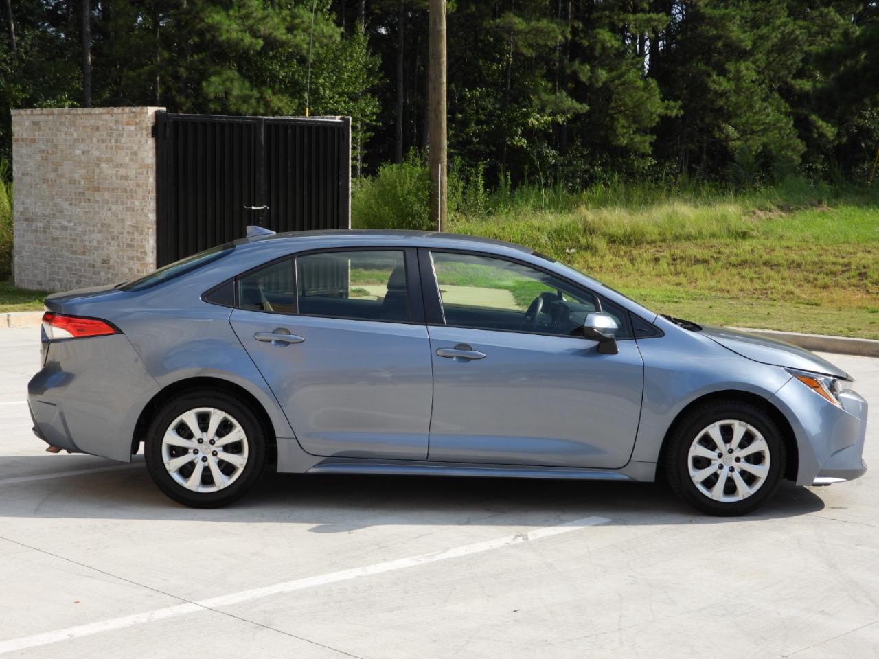 Toyota Corolla LE 2022