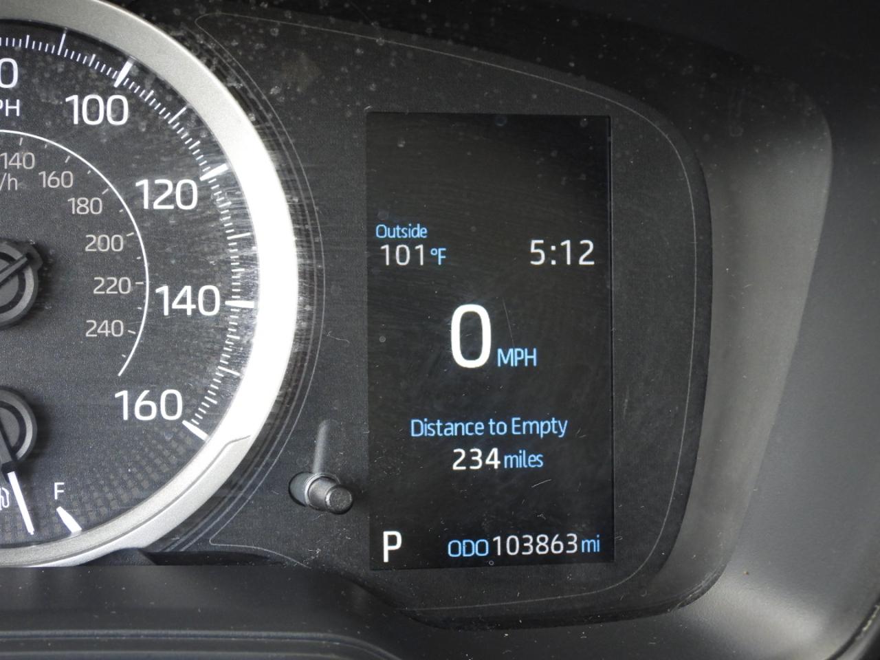 Toyota Corolla LE 2022