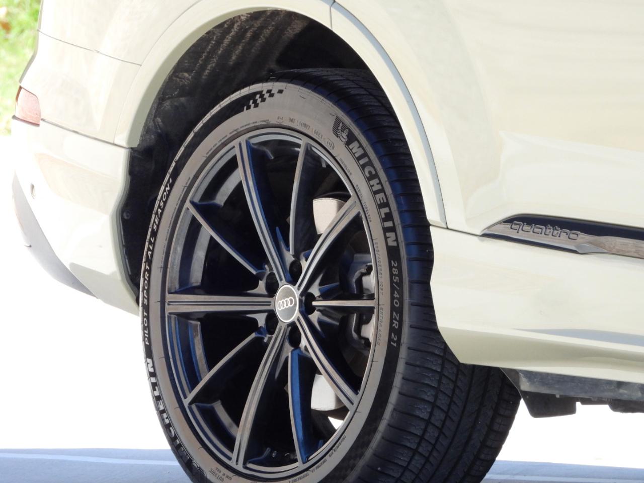 Audi Q7 Premium Plus 55 TFSI quattro 2021