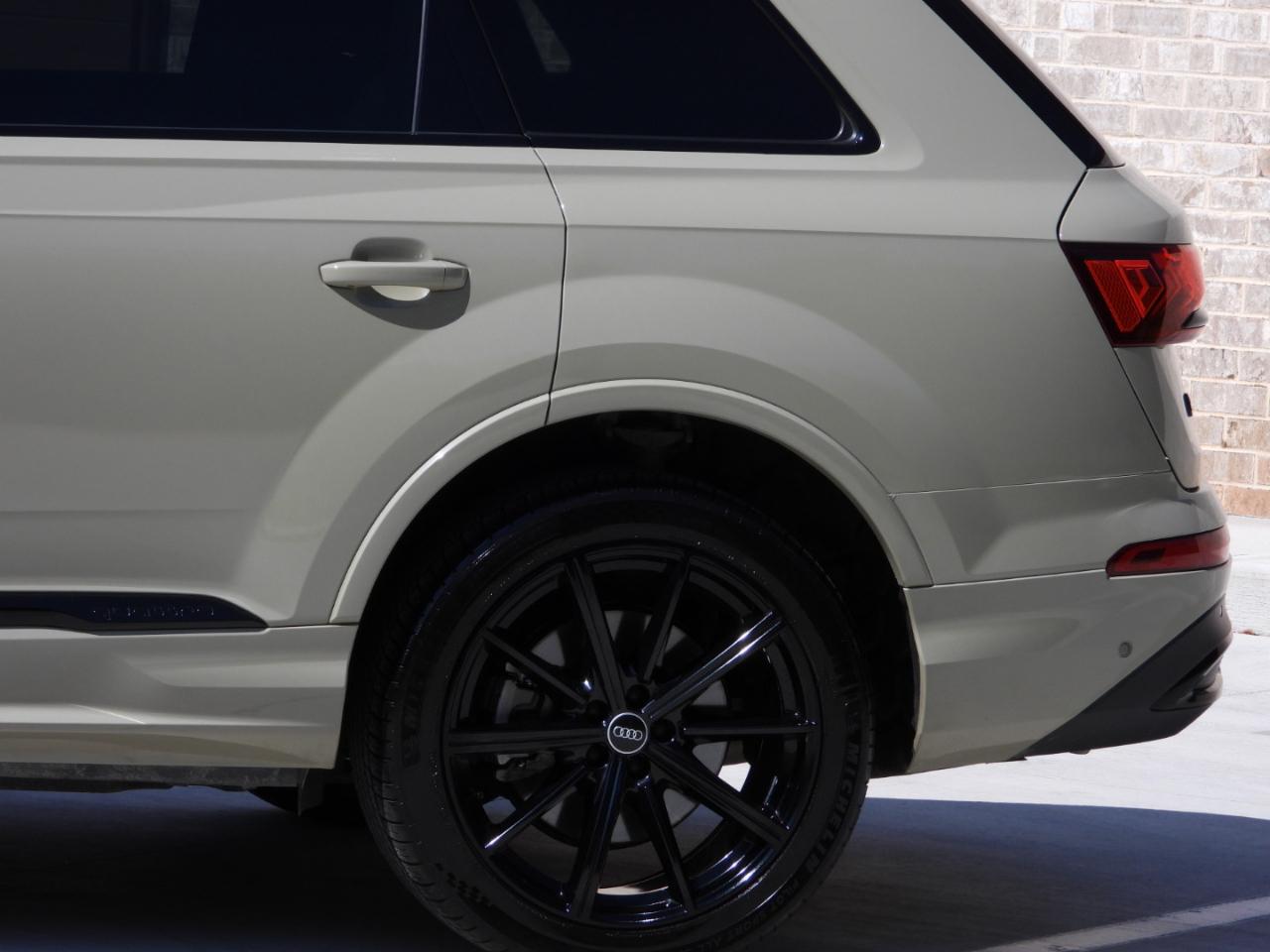 Audi Q7 Premium Plus 55 TFSI quattro 2021