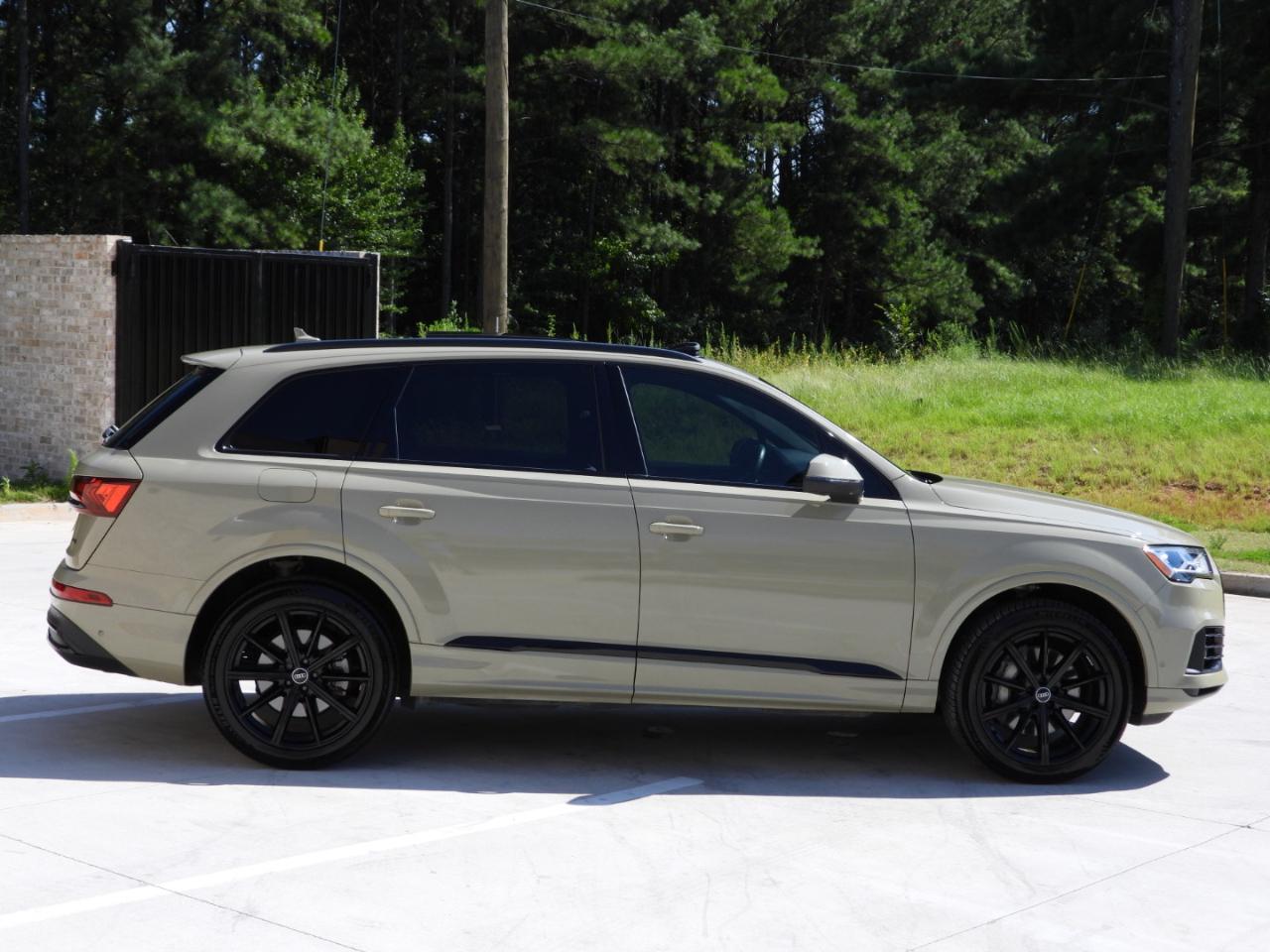 Audi Q7 Premium Plus 55 TFSI quattro 2021