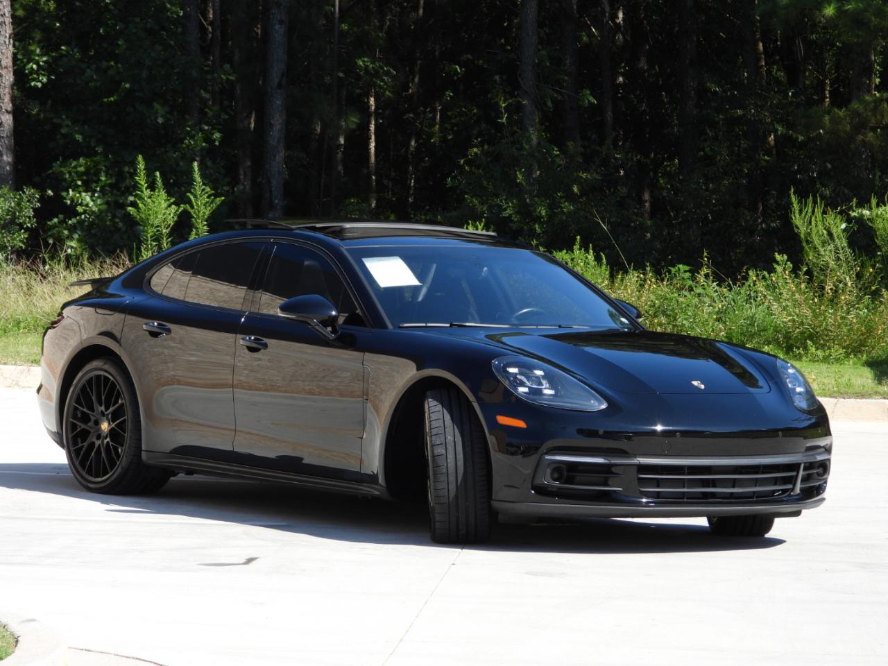 Porsche Panamera Base 4D Sedan 2017