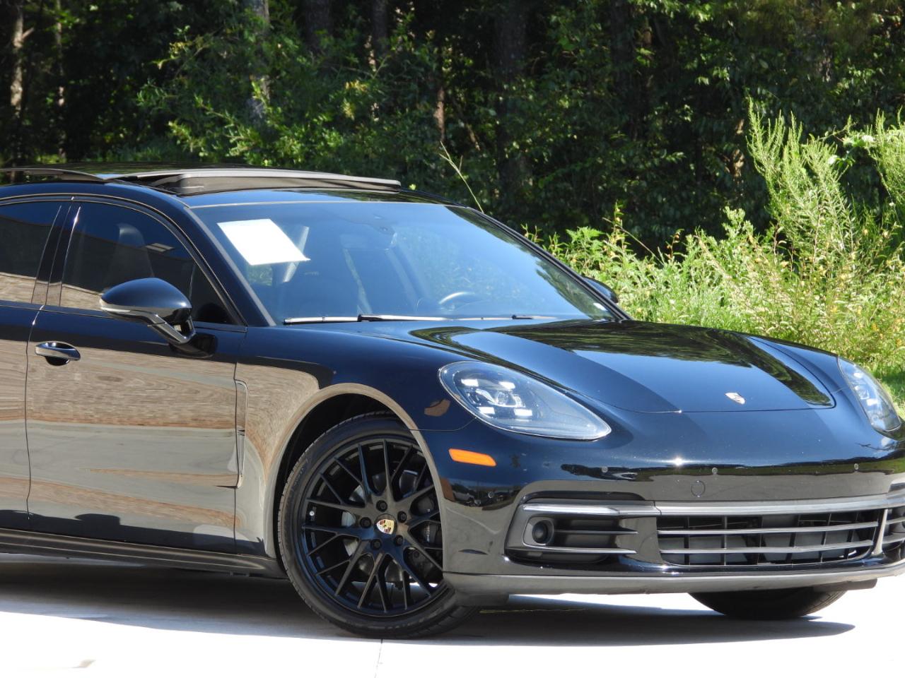Porsche Panamera Base 4D Sedan 2017