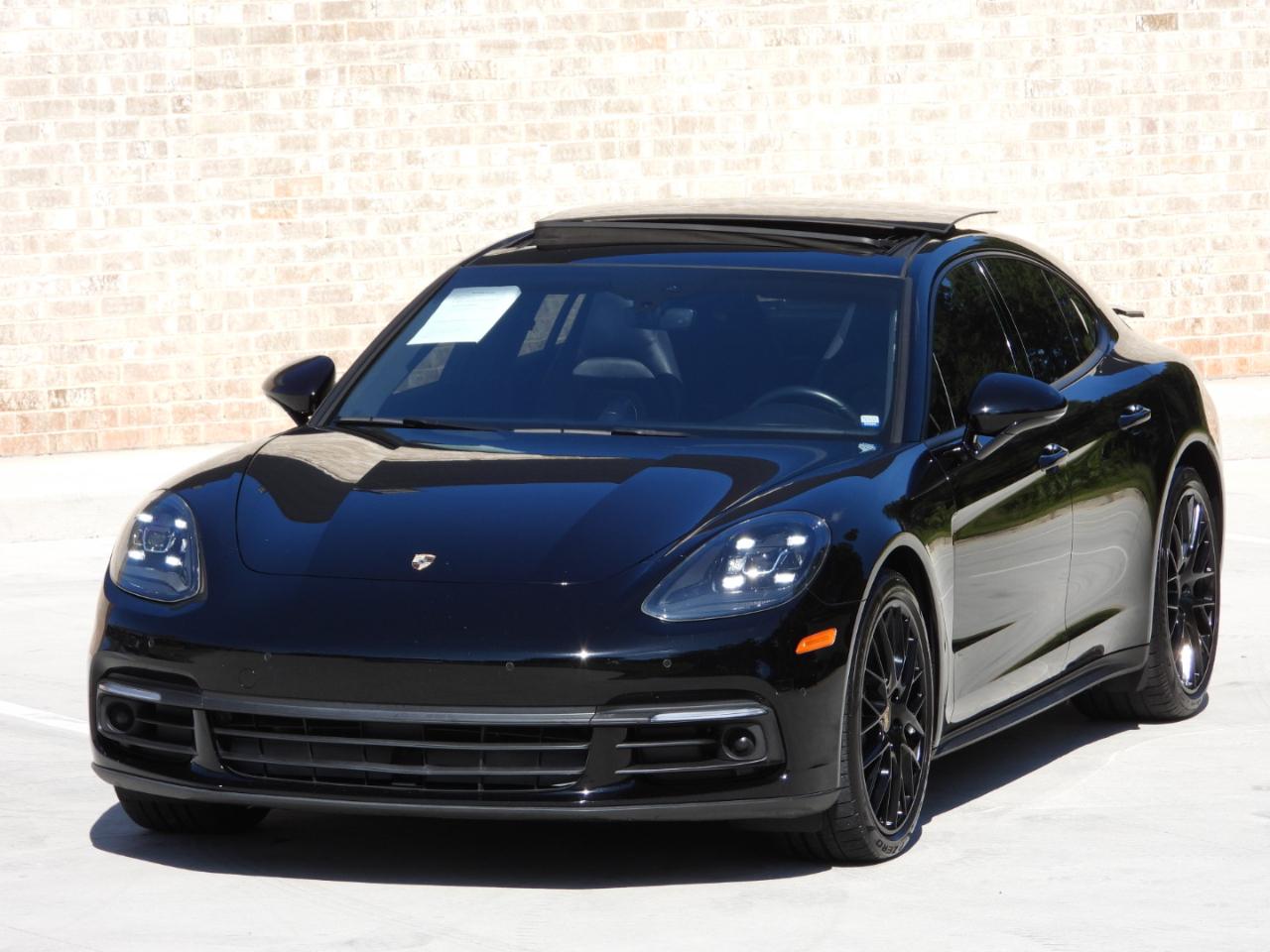 Porsche Panamera Base 4D Sedan 2017