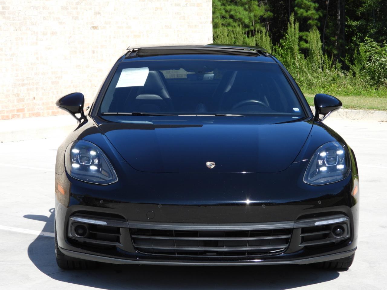 Porsche Panamera Base 4D Sedan 2017