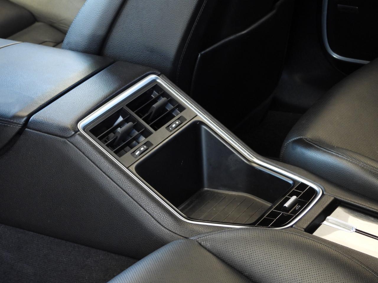 Porsche Panamera Base 4D Sedan 2017