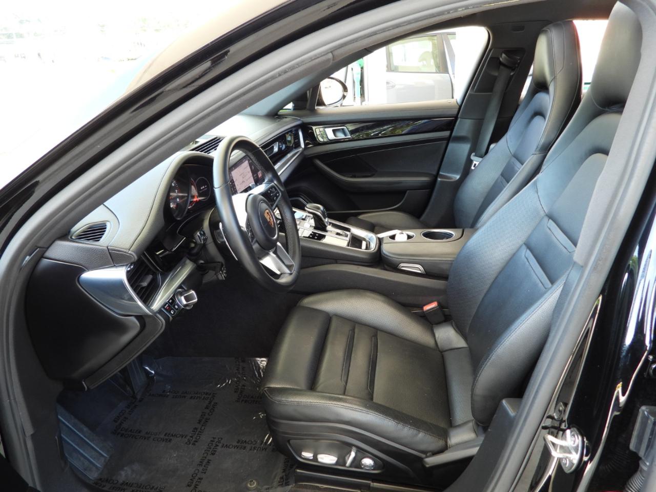 Porsche Panamera Base 4D Sedan 2017