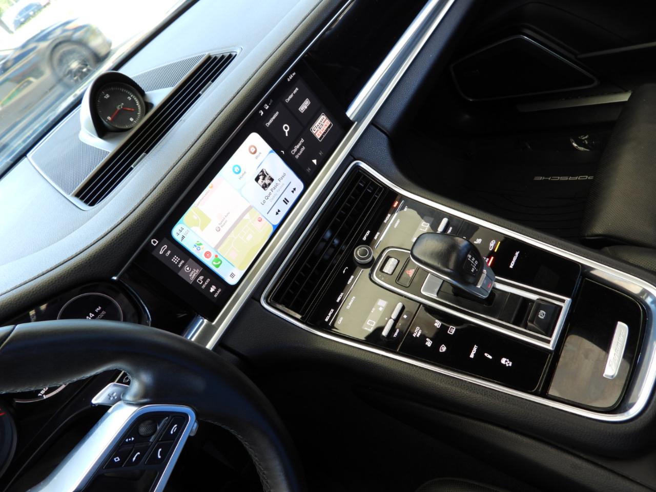 Porsche Panamera Base 4D Sedan 2017