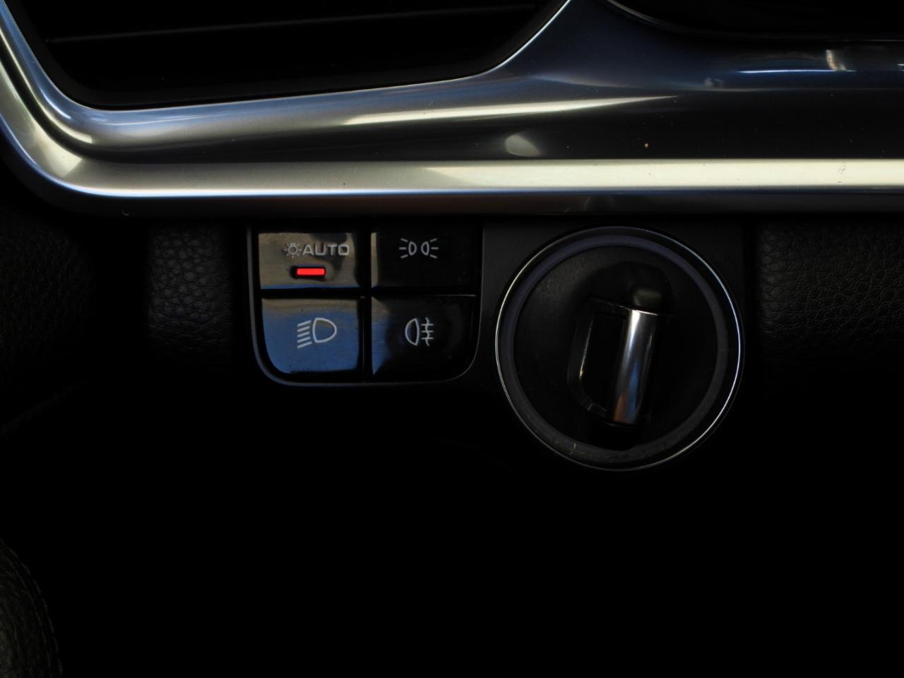 Porsche Panamera Base 4D Sedan 2017
