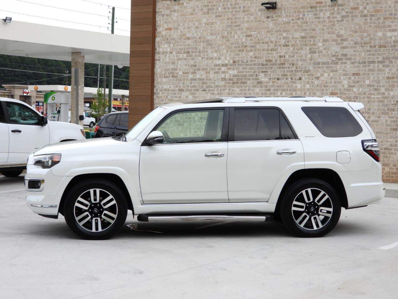 Toyota 4Runner Limited 2WD V6 2018
