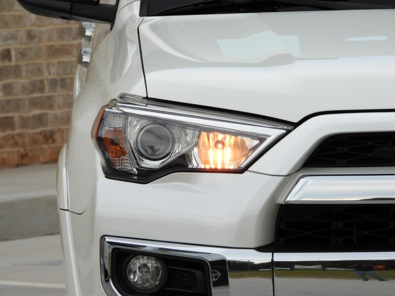 Toyota 4Runner Limited 2WD V6 2018