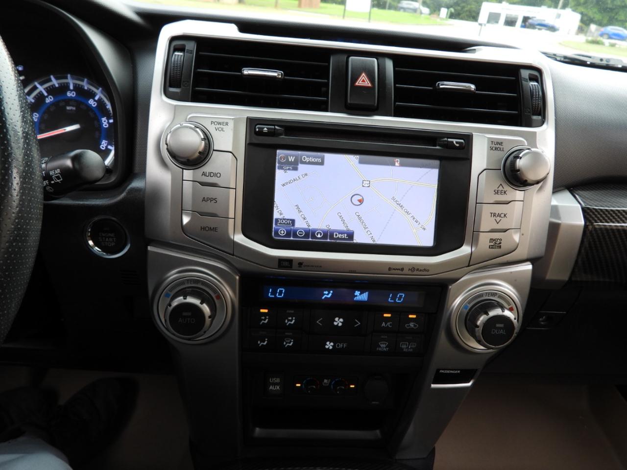 Toyota 4Runner Limited 2WD V6 2018