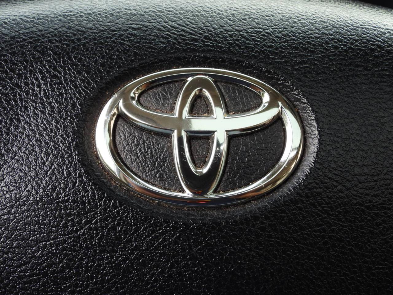 Toyota 4Runner Limited 2WD V6 2018