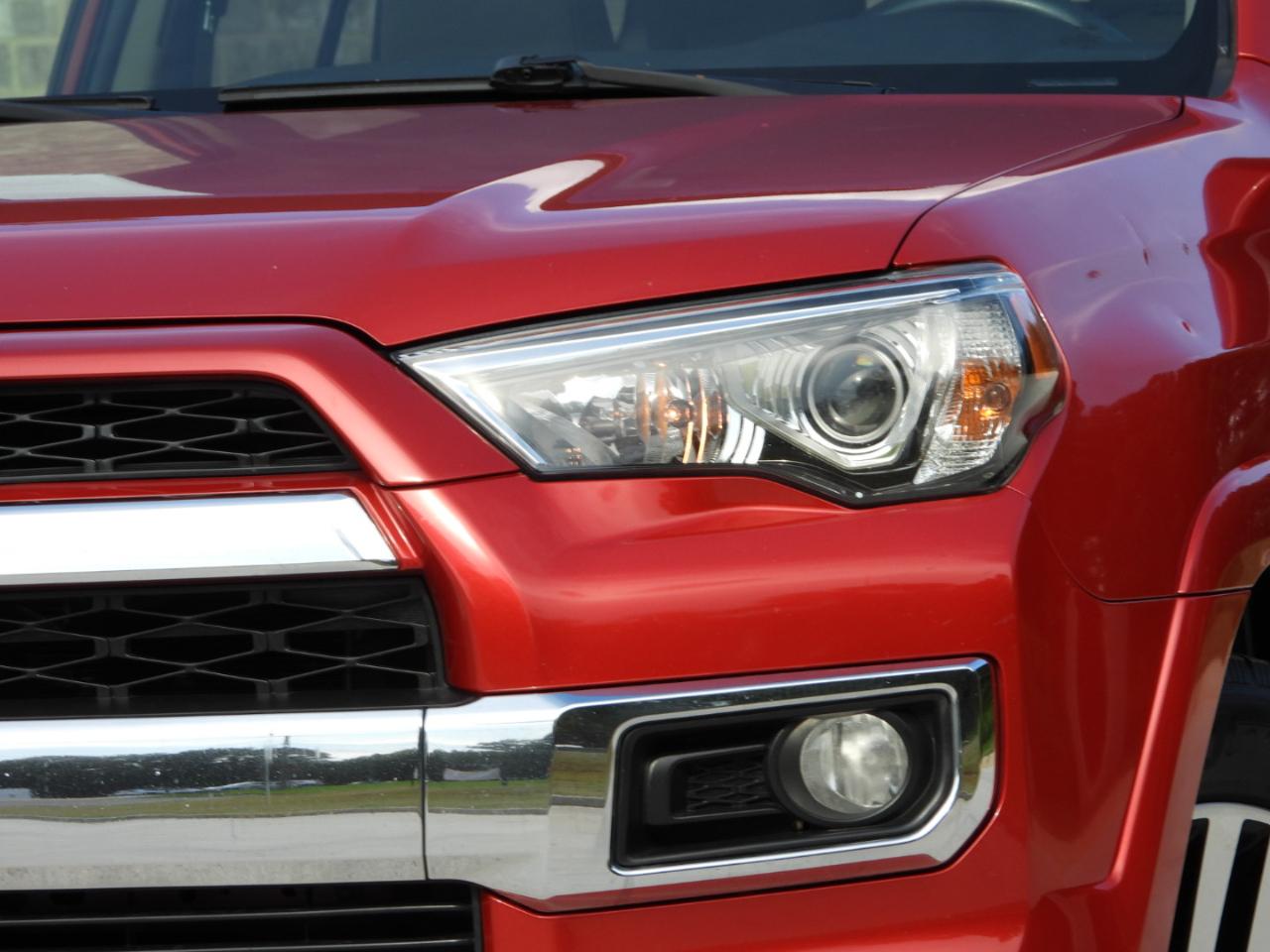 Toyota 4Runner Limited 2WD V6 2019