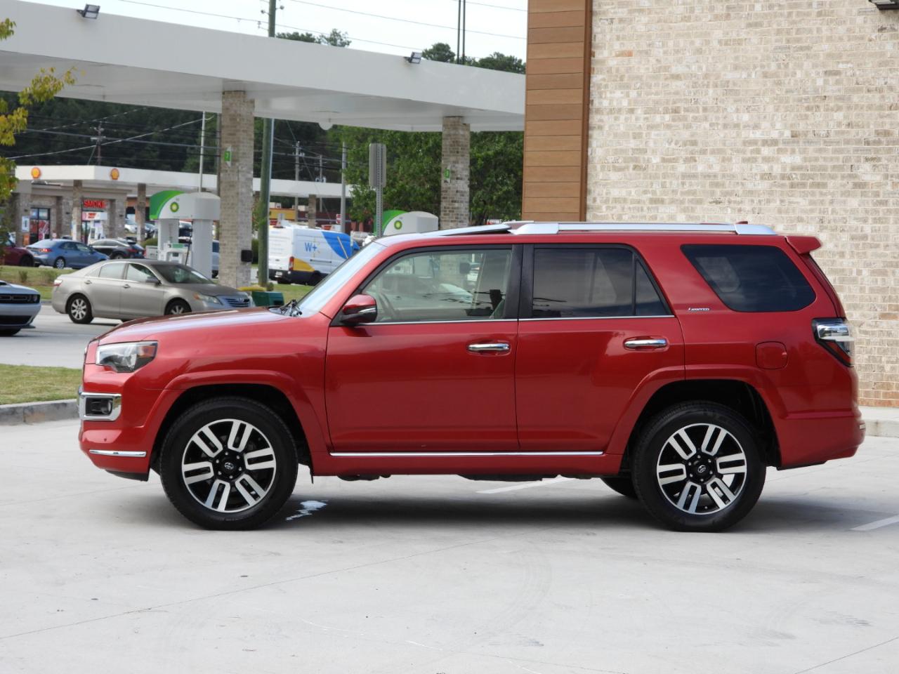 Toyota 4Runner Limited 2WD V6 2019
