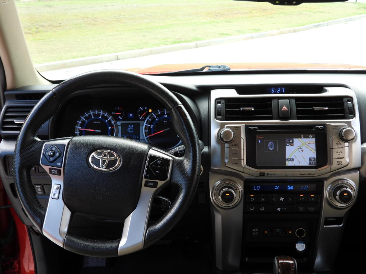 Toyota 4Runner Limited 2WD V6 2019