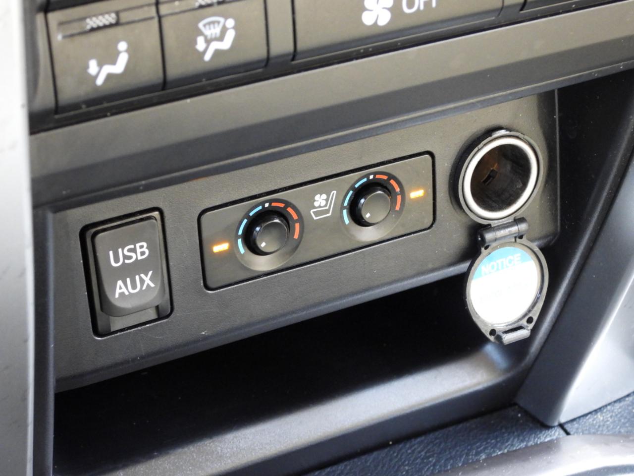 Toyota 4Runner Limited 2WD V6 2019