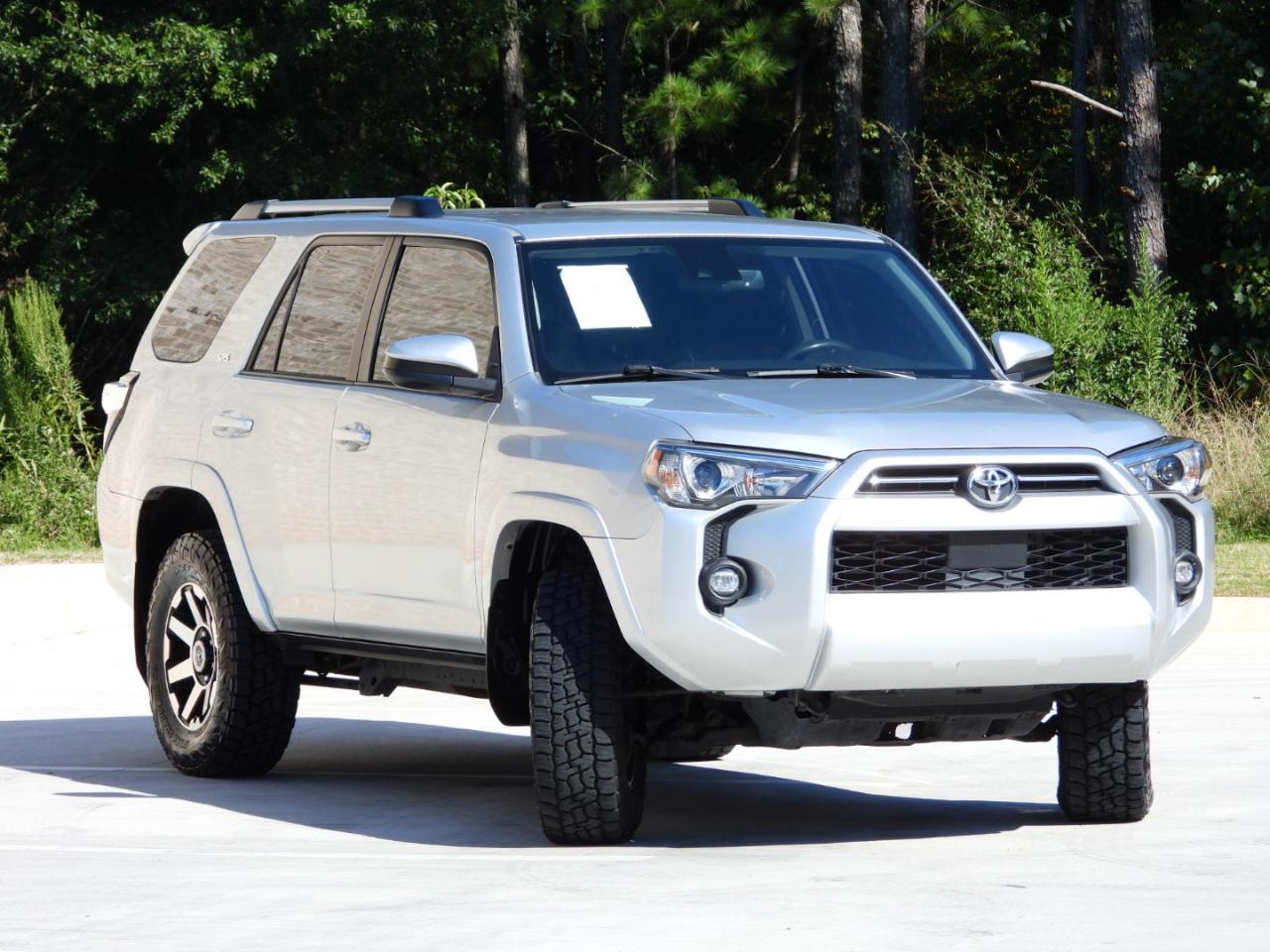 Toyota 4Runner SR5 2021