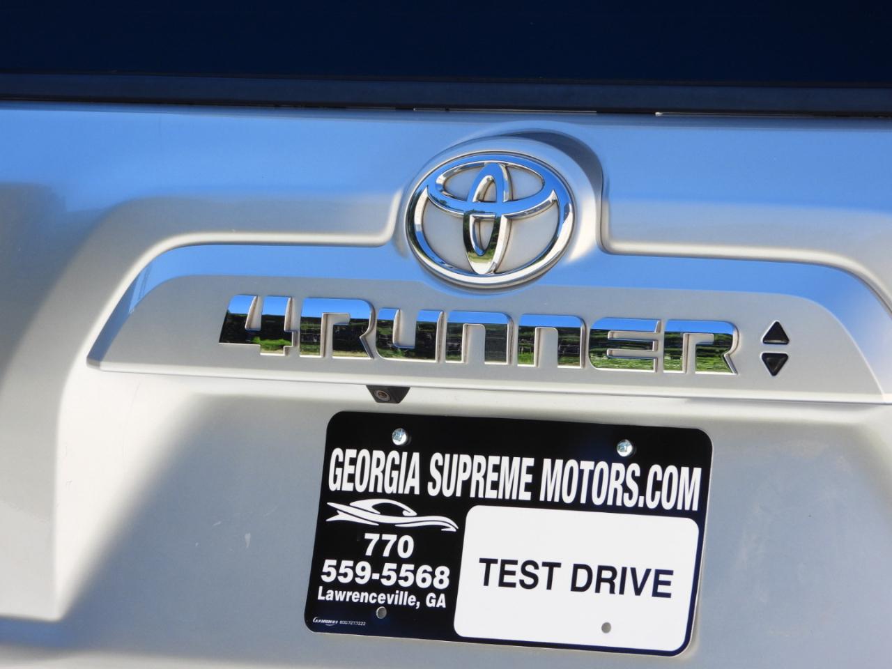Toyota 4Runner SR5 2021