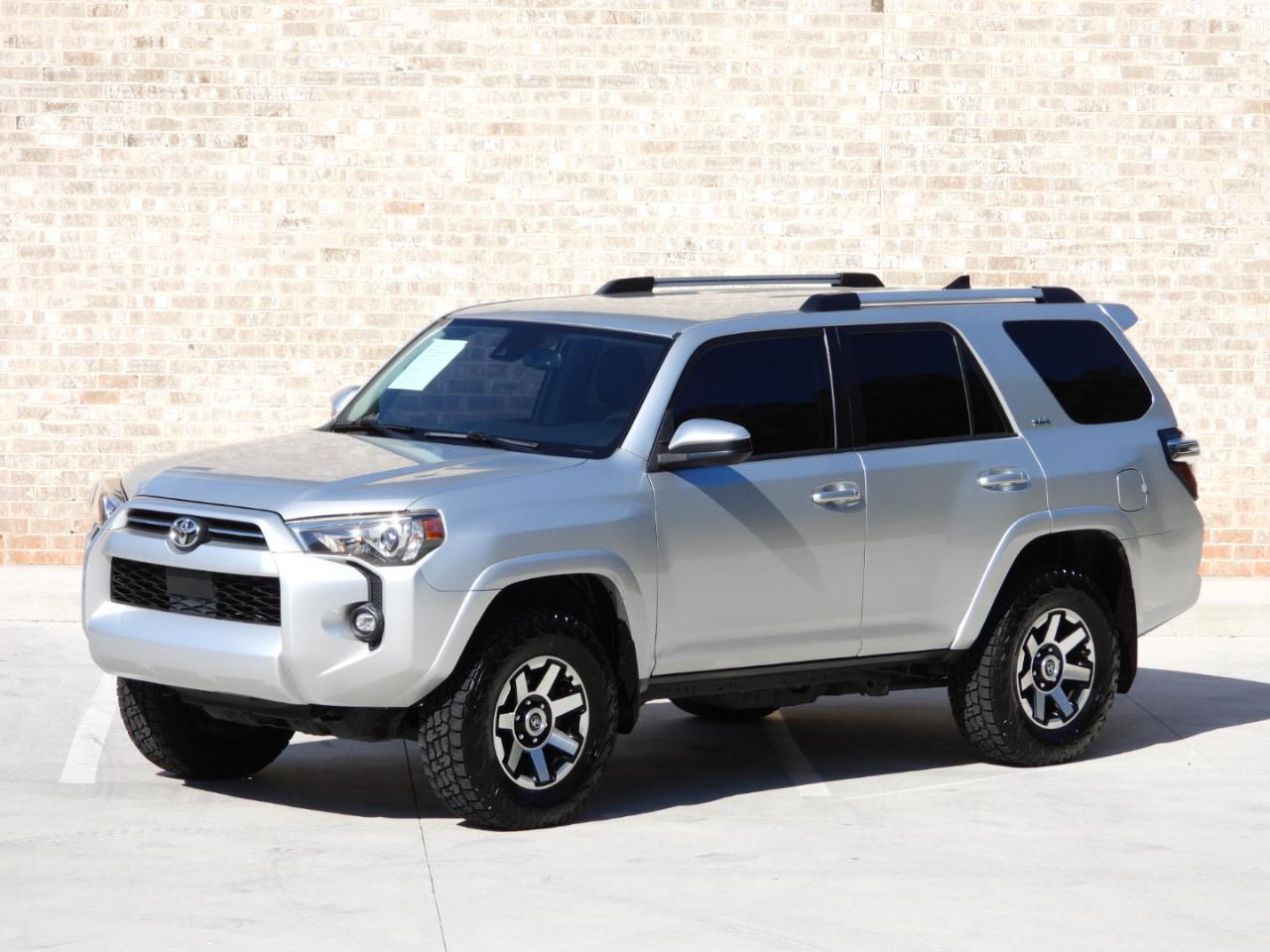Toyota 4Runner SR5 2021
