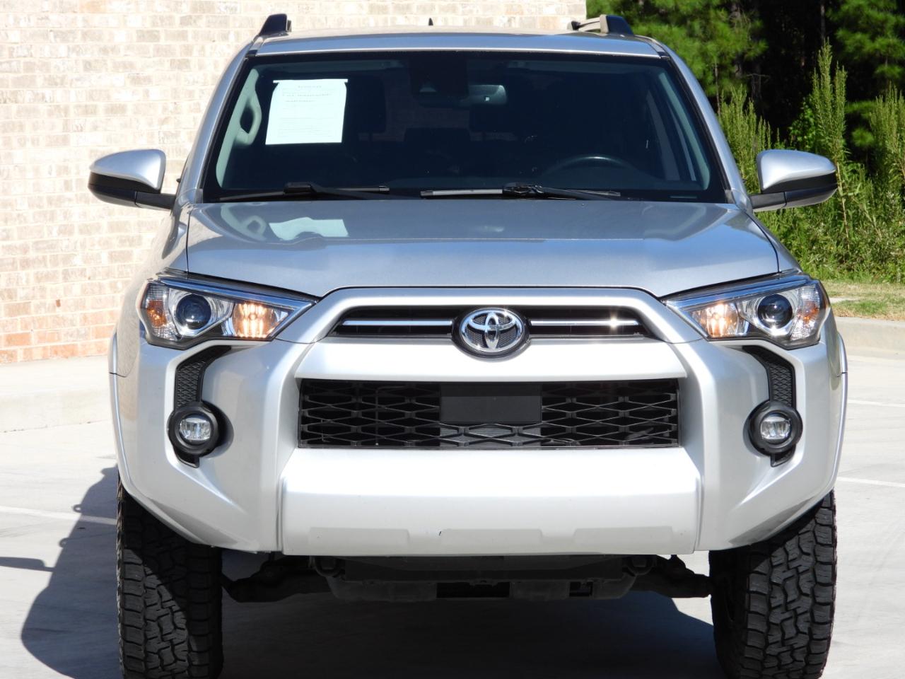 Toyota 4Runner SR5 2021