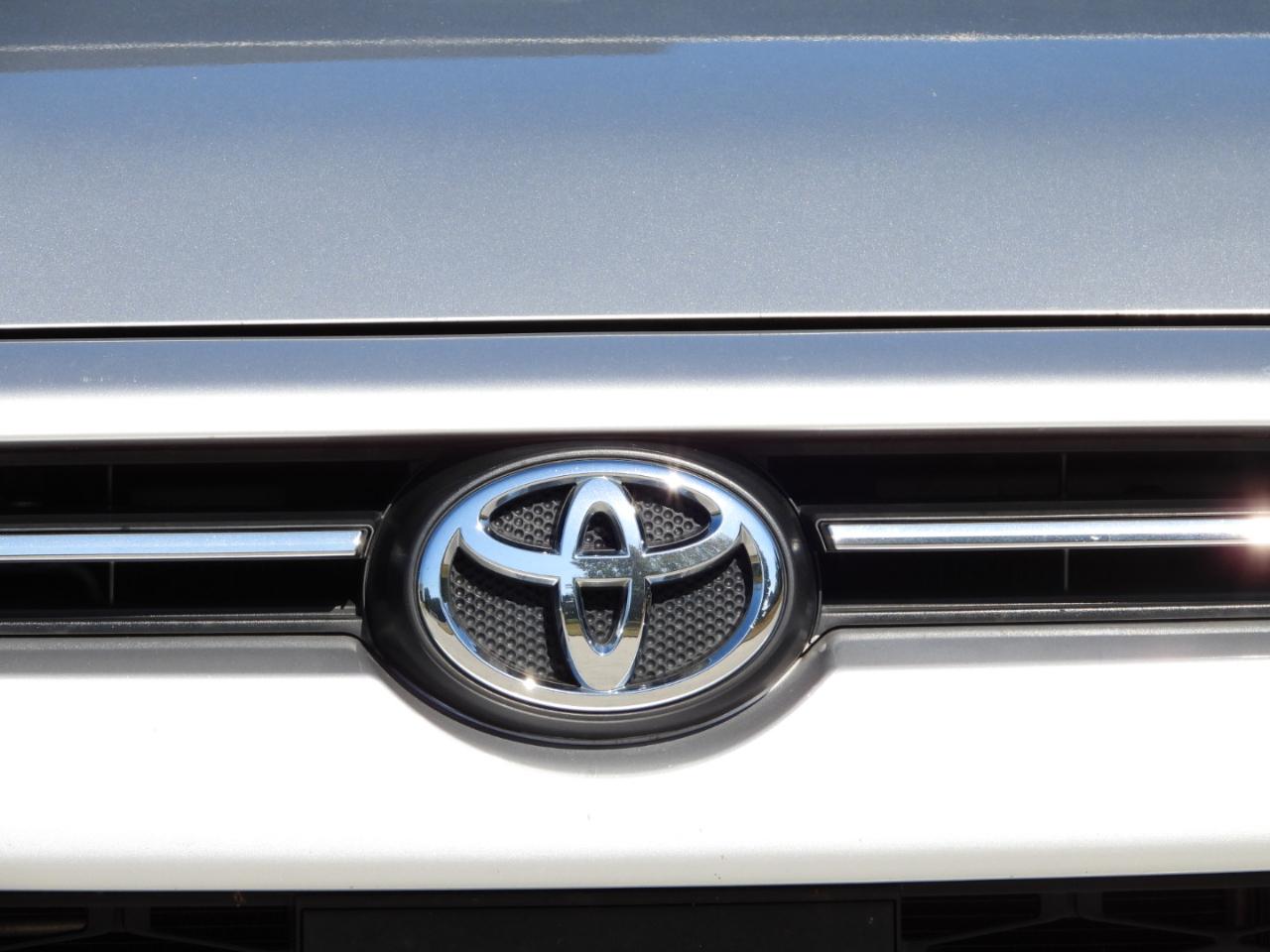 Toyota 4Runner SR5 2021