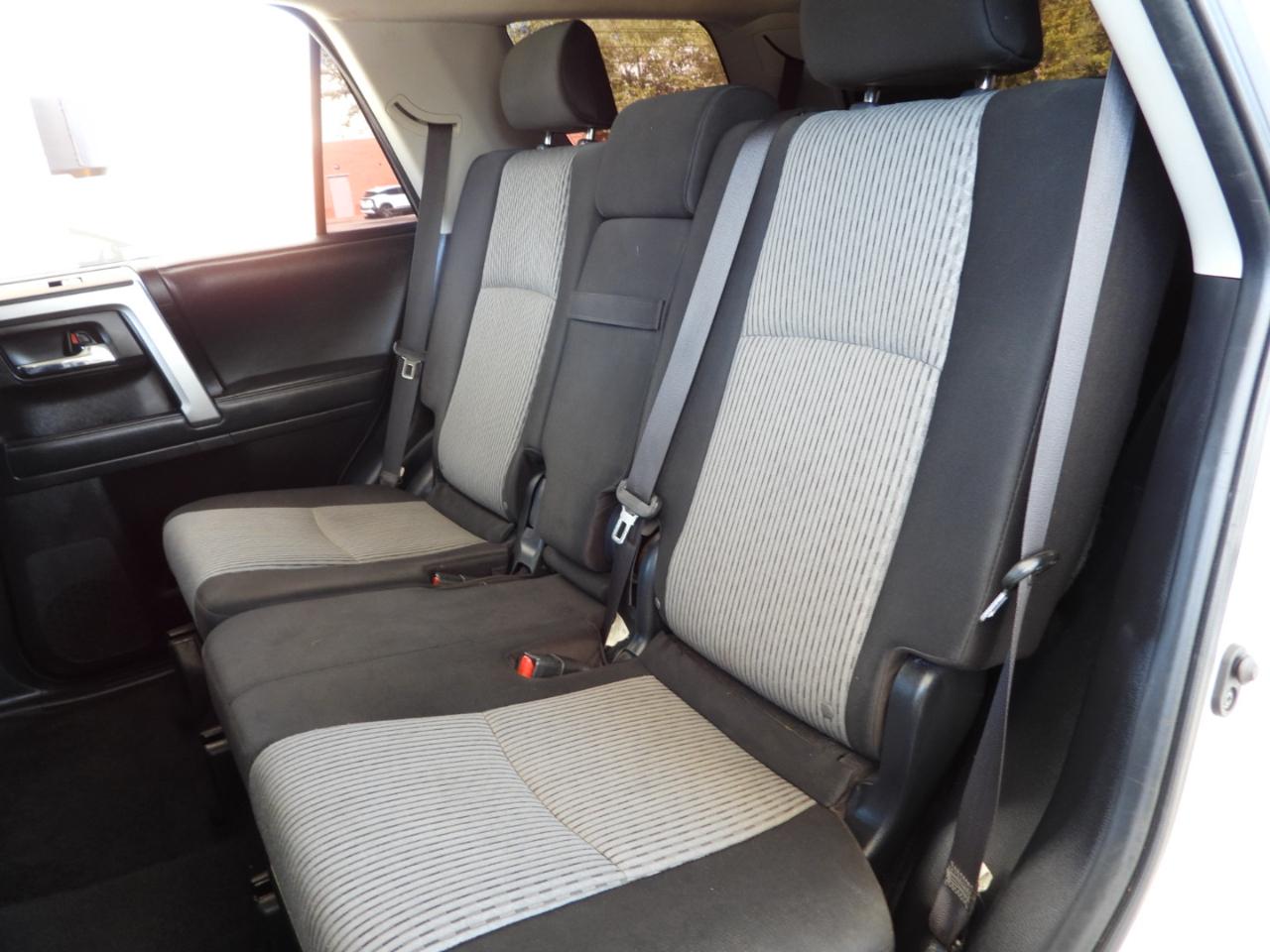 Toyota 4Runner SR5 2021