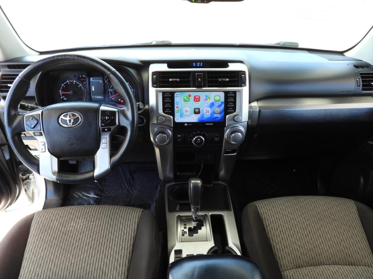 Toyota 4Runner SR5 2021