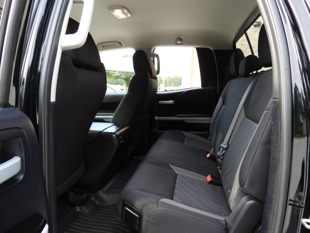 Toyota Tundra SR5 5.7L V8 Double Cab 4WD 2015