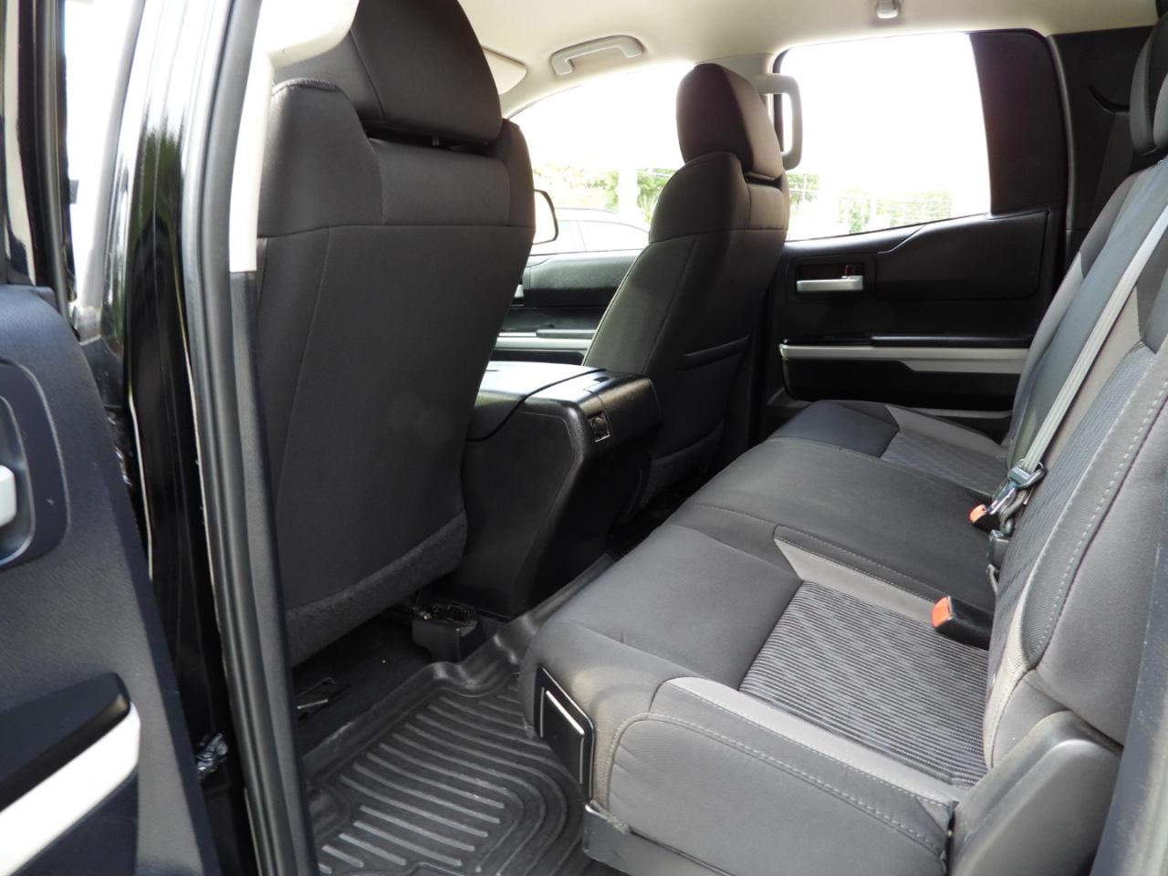Toyota Tundra SR5 5.7L V8 Double Cab 4WD 2015