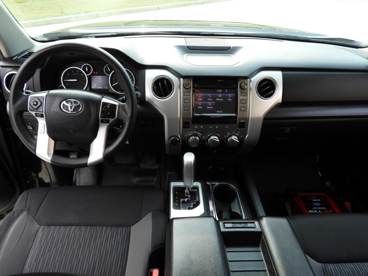 Toyota Tundra SR5 5.7L V8 Double Cab 4WD 2015