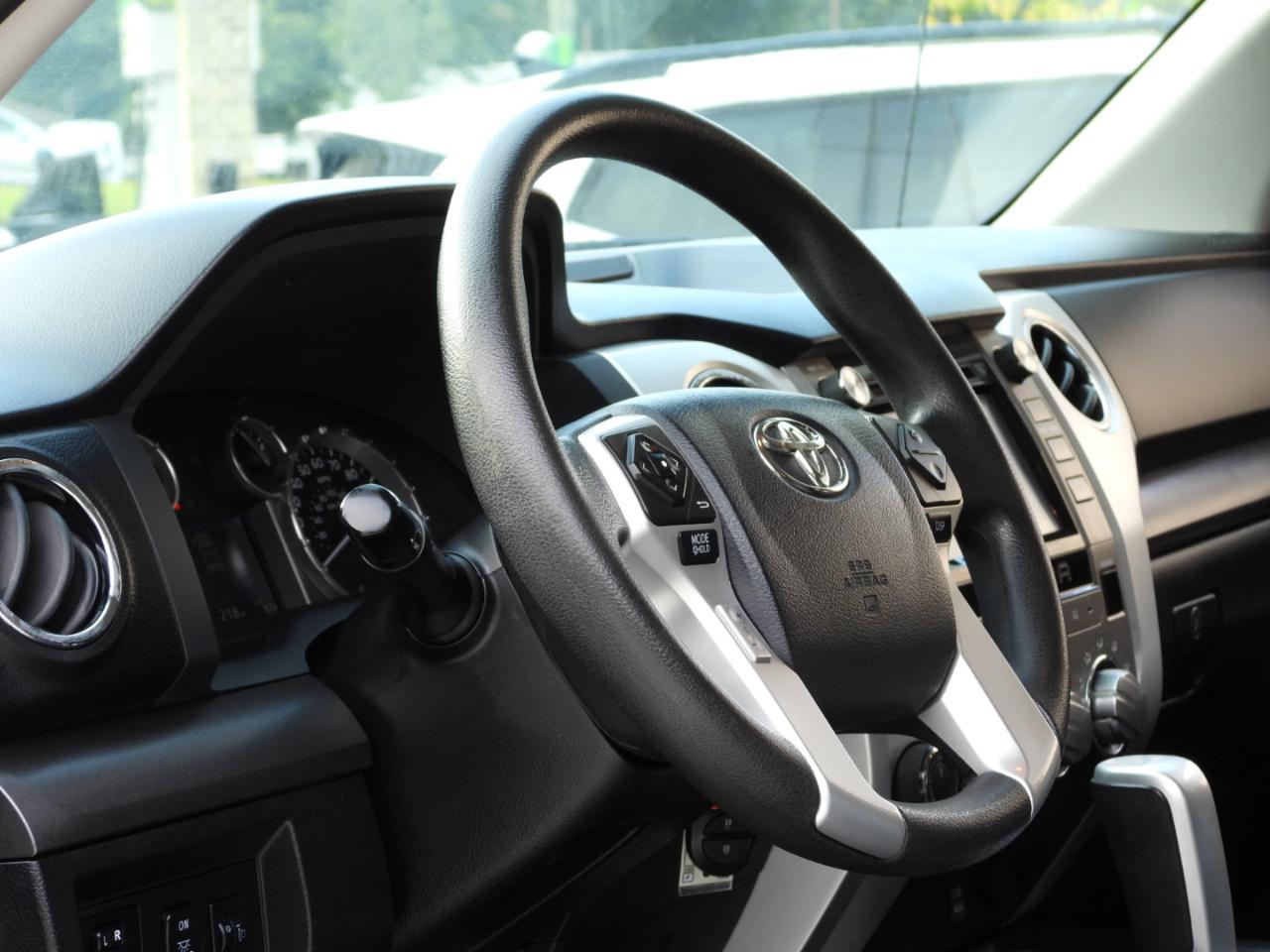 Toyota Tundra SR5 5.7L V8 Double Cab 4WD 2015
