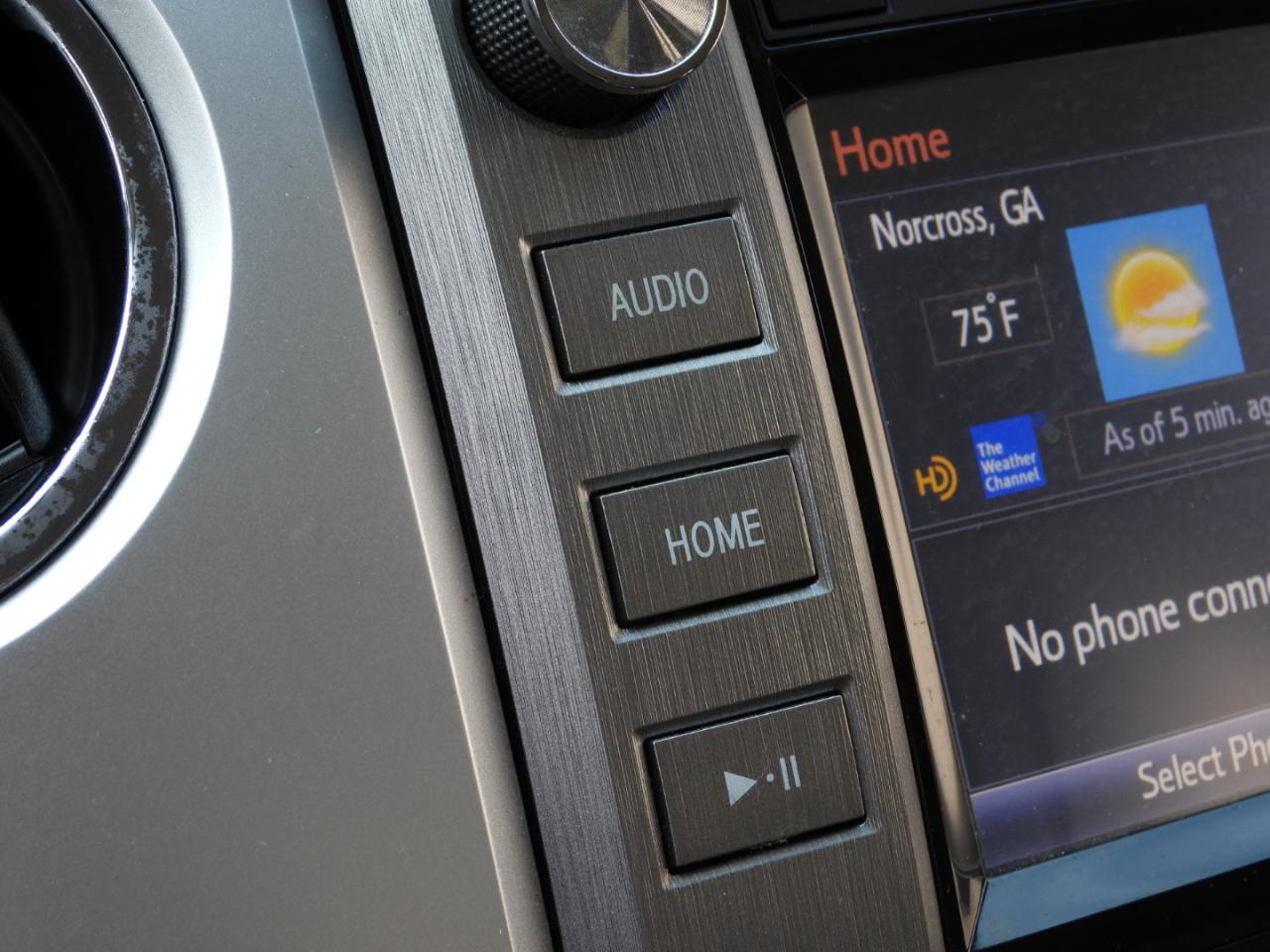 Toyota Tundra SR5 5.7L V8 Double Cab 4WD 2015