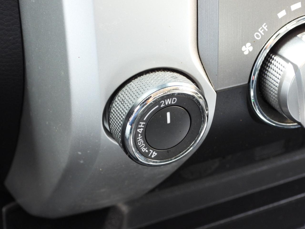 Toyota Tundra SR5 5.7L V8 Double Cab 4WD 2015