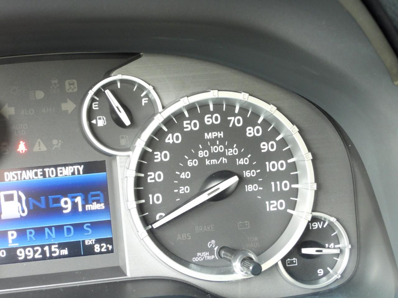 Toyota Tundra SR5 5.7L V8 Double Cab 4WD 2015
